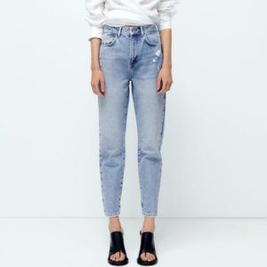 Zara Mom Fit Jeans in Mid-Blue size 8